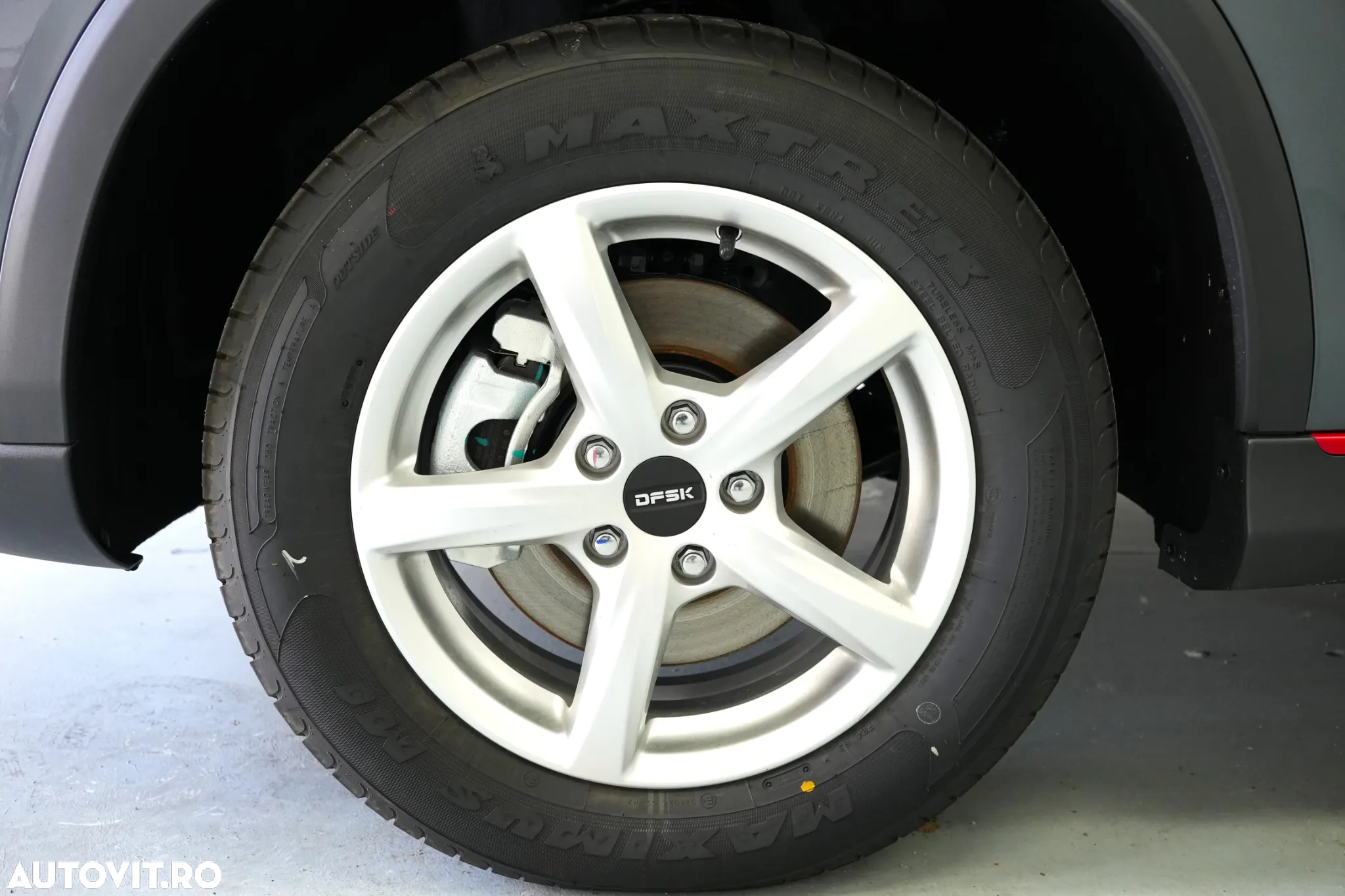 DFSK Fengon 500 - 12