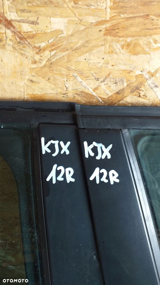 peugeot 208 drzwi prawe przód kjx 2012 rok - 6