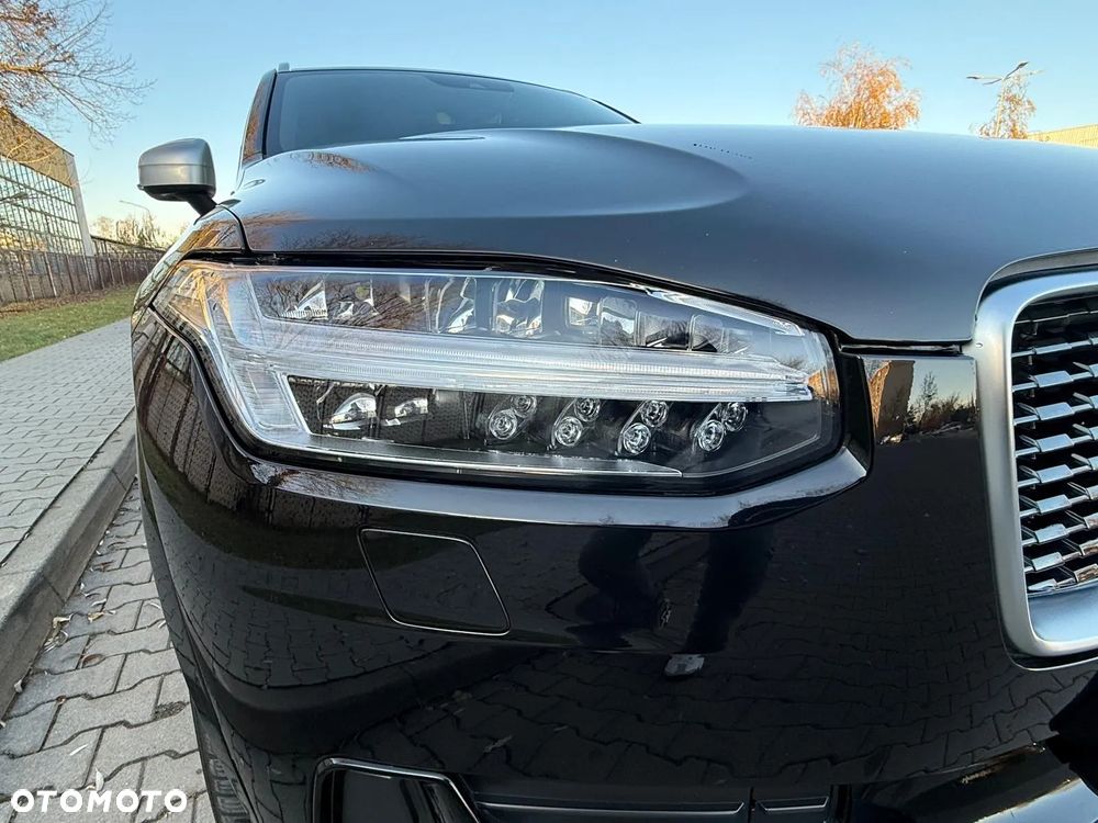 Volvo XC 90 D5 AWD R-Design - 2