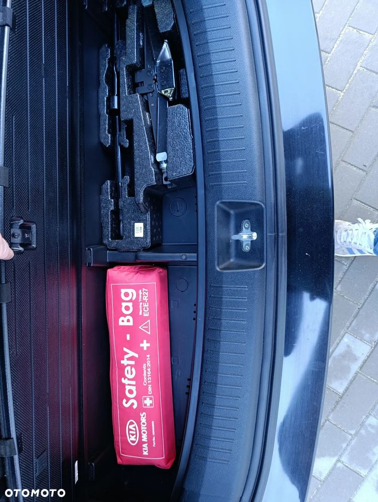 Kia Carens 1.7 CRDi 141 Edition 7 - 17