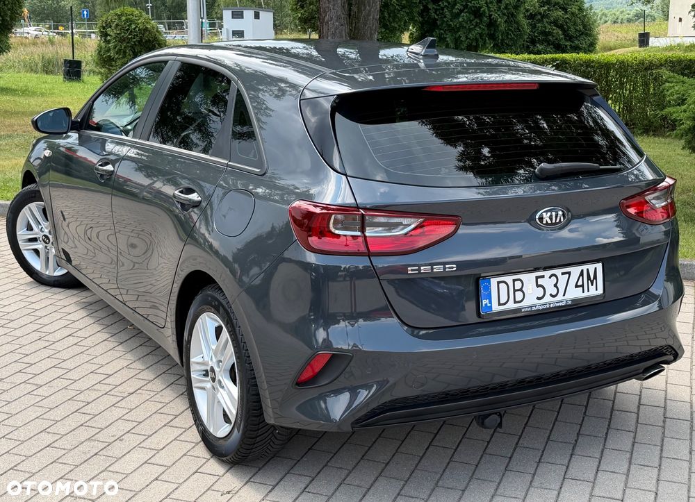 Kia Ceed 1.4 CVVT Dream-Team Edition - 32