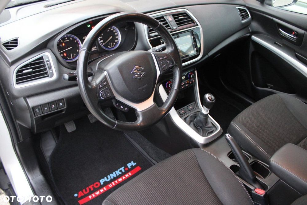 Suzuki SX4 S-Cross - 16