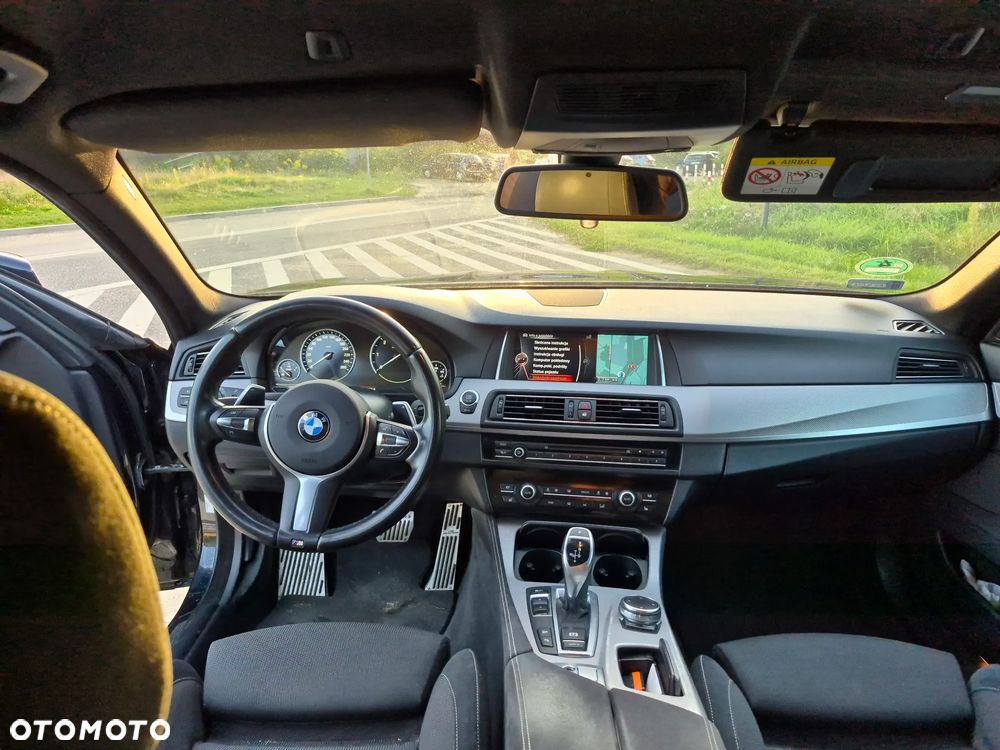 BMW Seria 5 525d xDrive Sport-Aut - 8