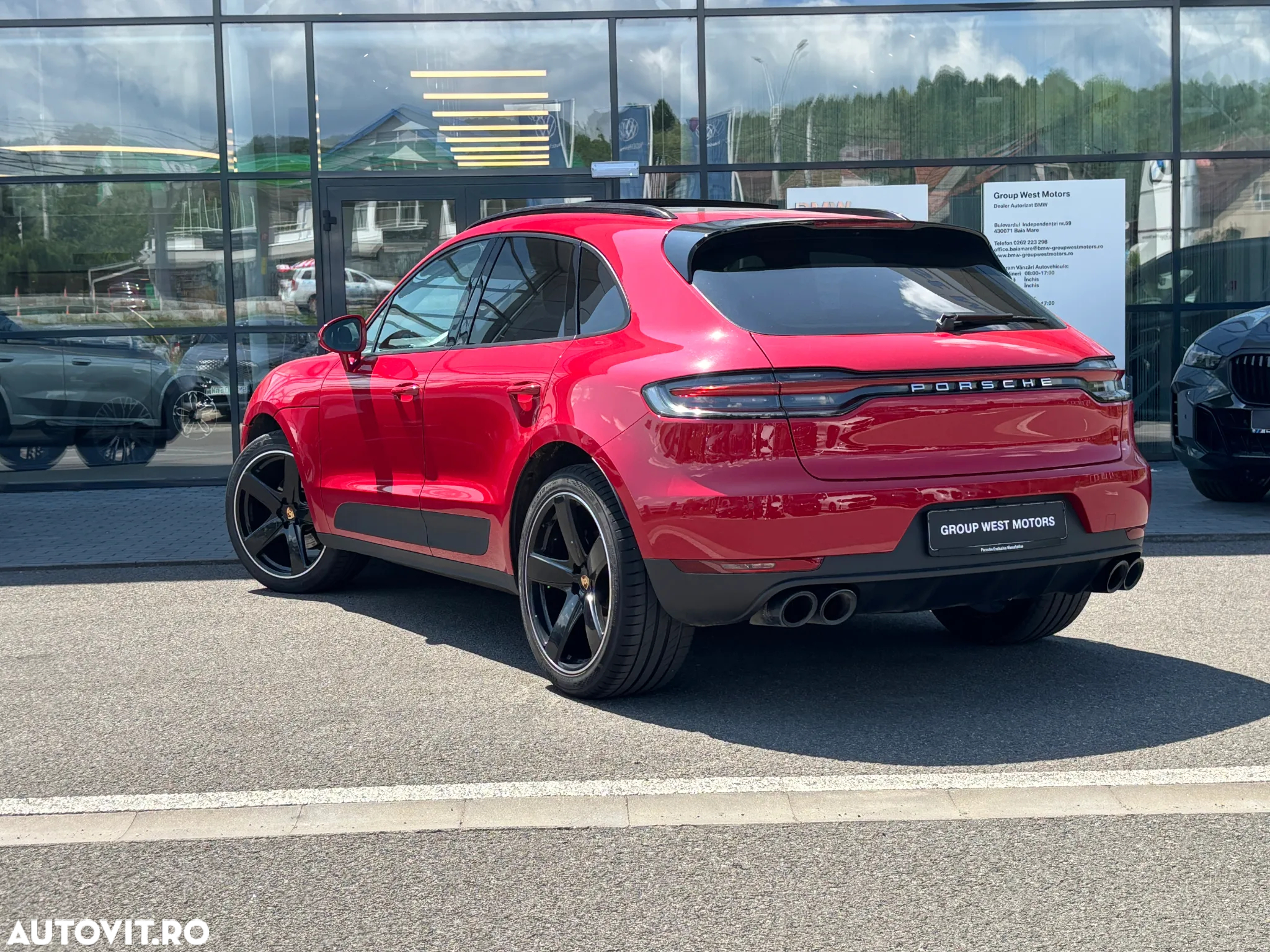 Porsche Macan - 2