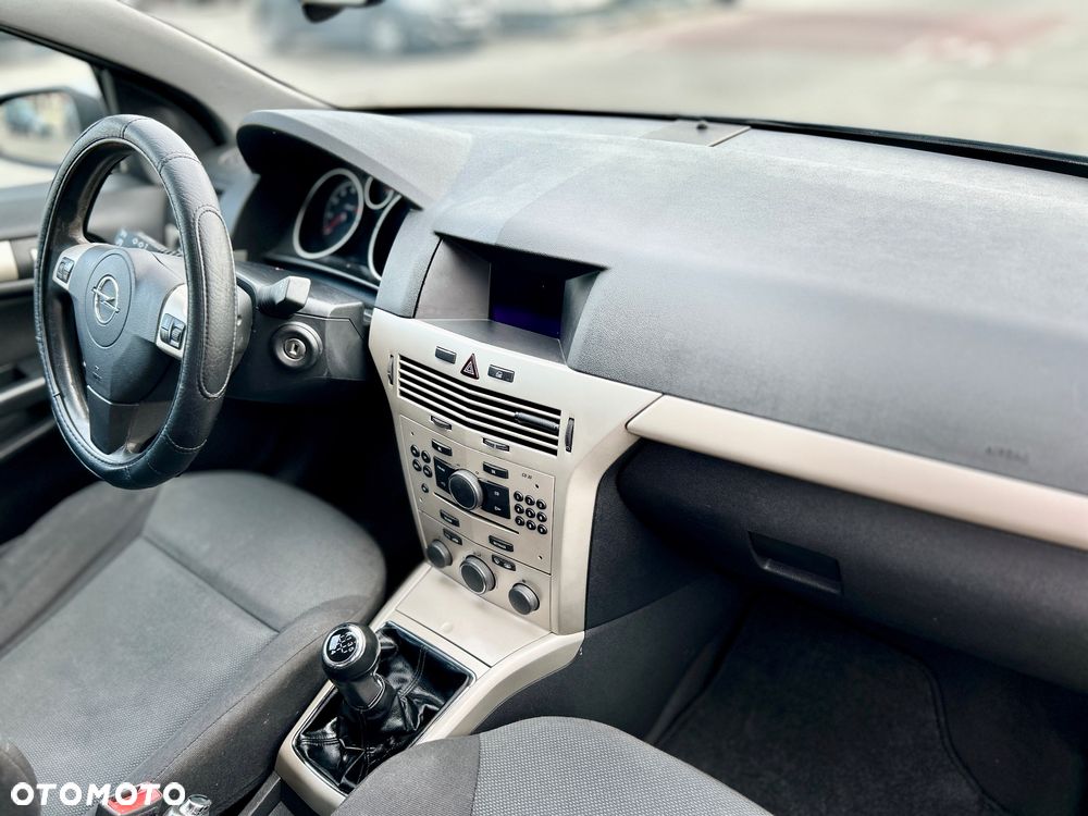 Opel Astra 1.8 Sport - 10