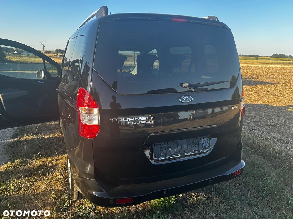 Ford Tourneo Courier 1.0 EcoBoost S&S Ambiente - 6