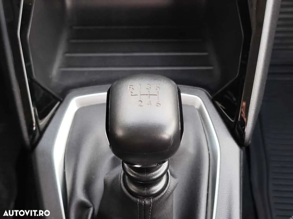 Peugeot 2008 1.5 BlueHDI FAP Allure - 21