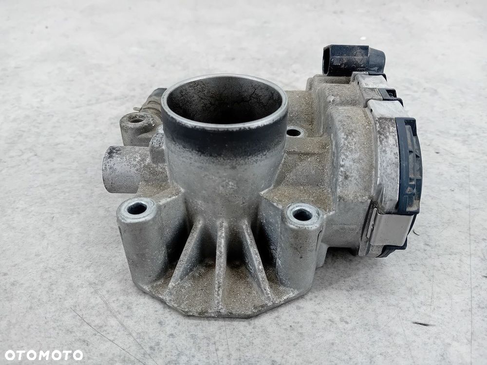 PRZEPUSTNICA TOYOTA YARIS II 22030-0Q010-A 0280750192  BOSCH 1.0 12V - 3