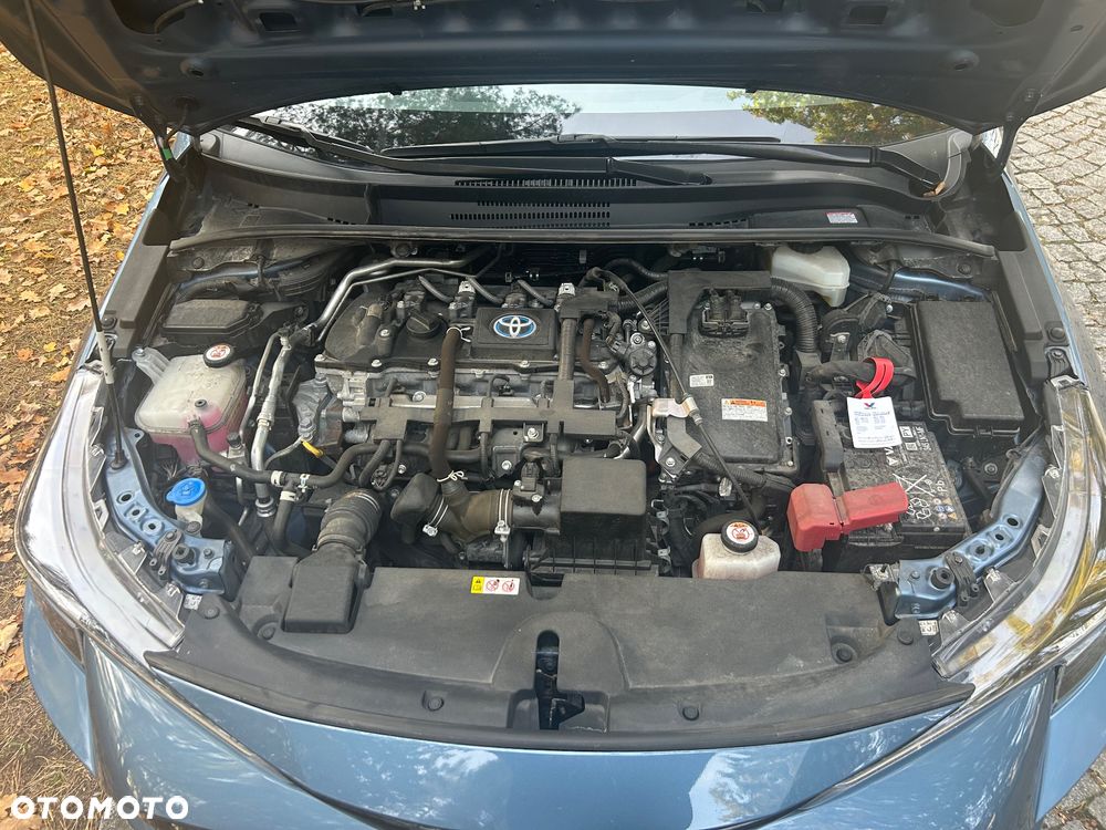 Toyota Corolla 1.8 Hybrid Comfort - 32