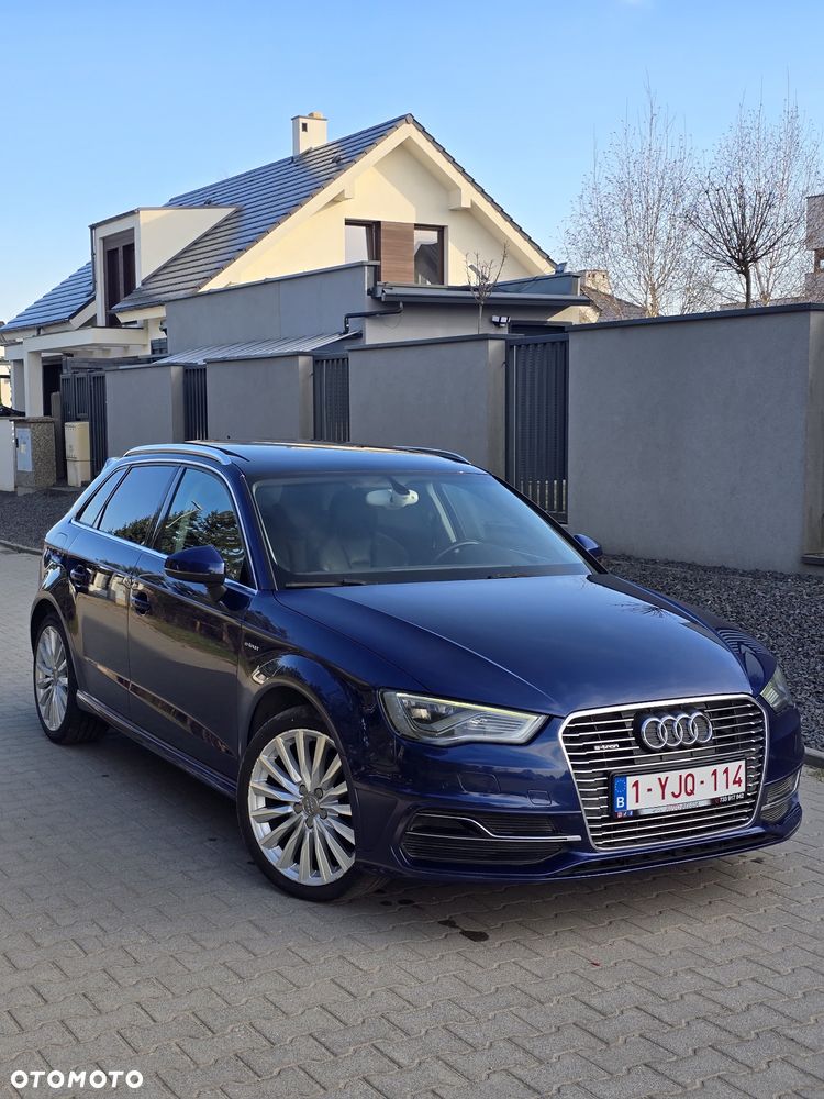 Audi A3 Sportback - 2