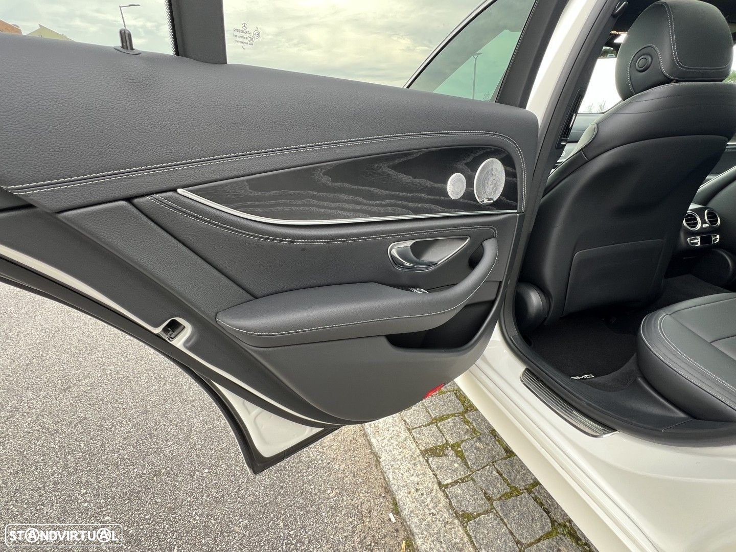 Mercedes-Benz E 300 de AMG Line - 59