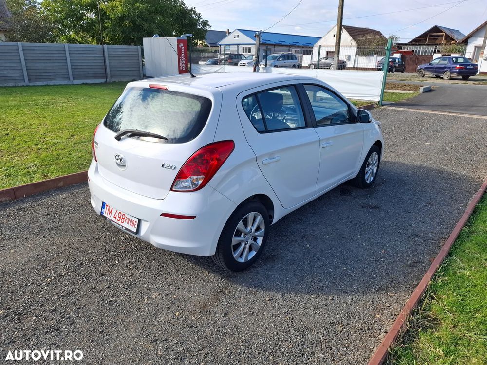 Hyundai i20 1.2 Trend - 4