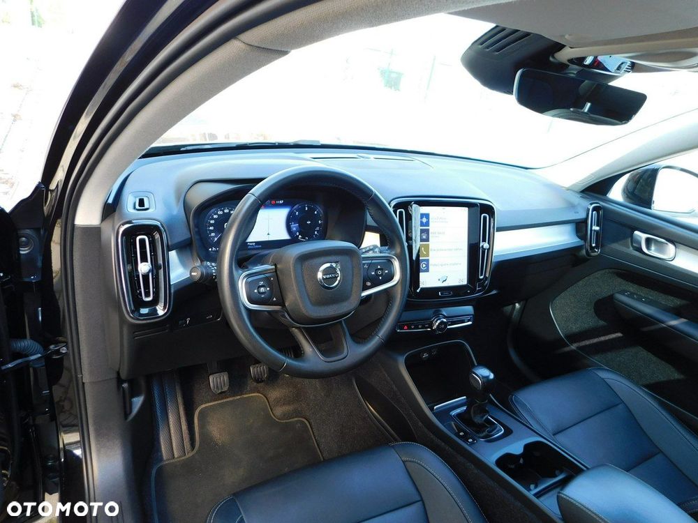 Volvo XC 40 D3 Momentum Pro - 17