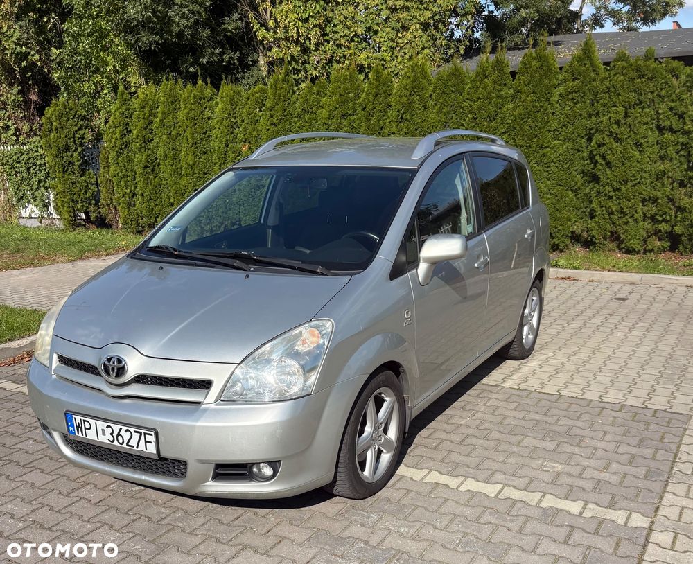 Toyota Corolla Verso - 1