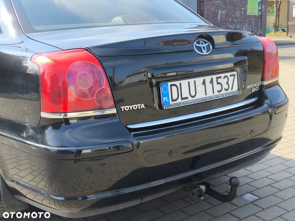 Toyota Avensis - 13