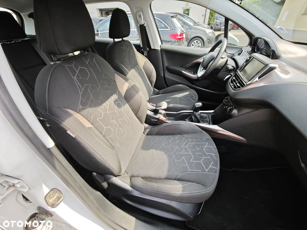 Peugeot 2008 120 VTI Active - 20
