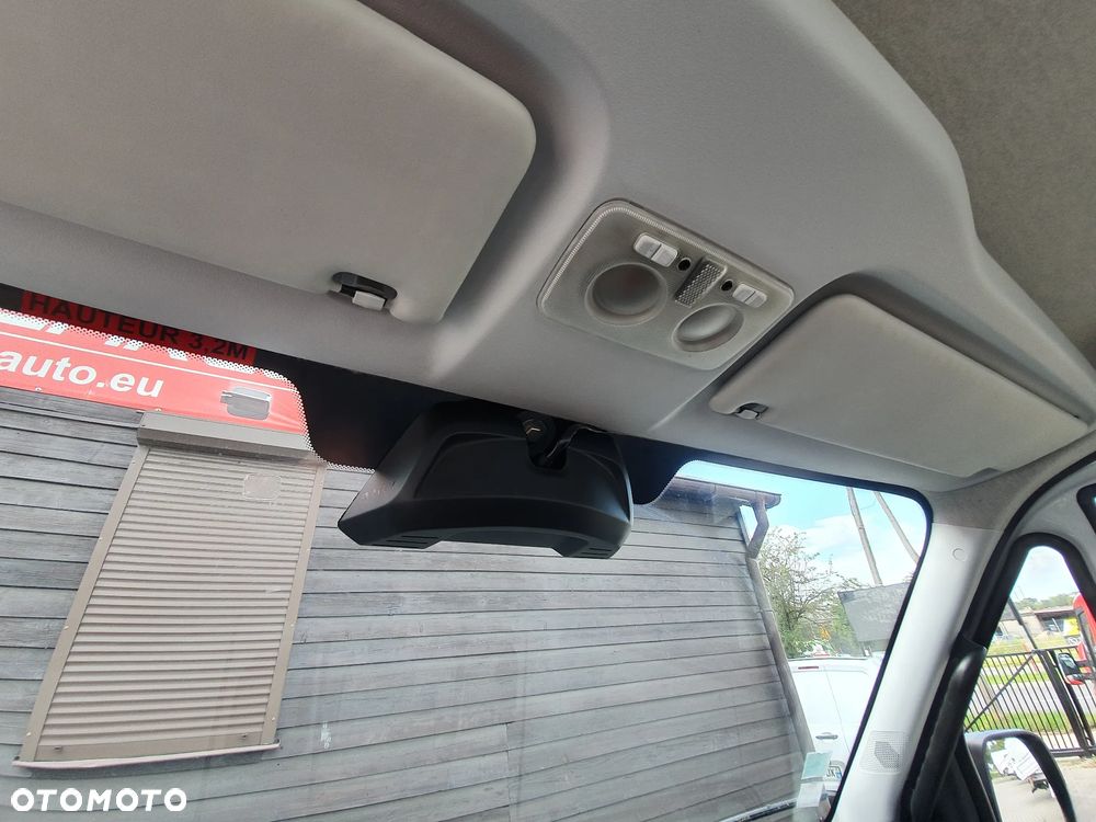 Iveco DAILY 35C21 3,0 210KM Automat - 22