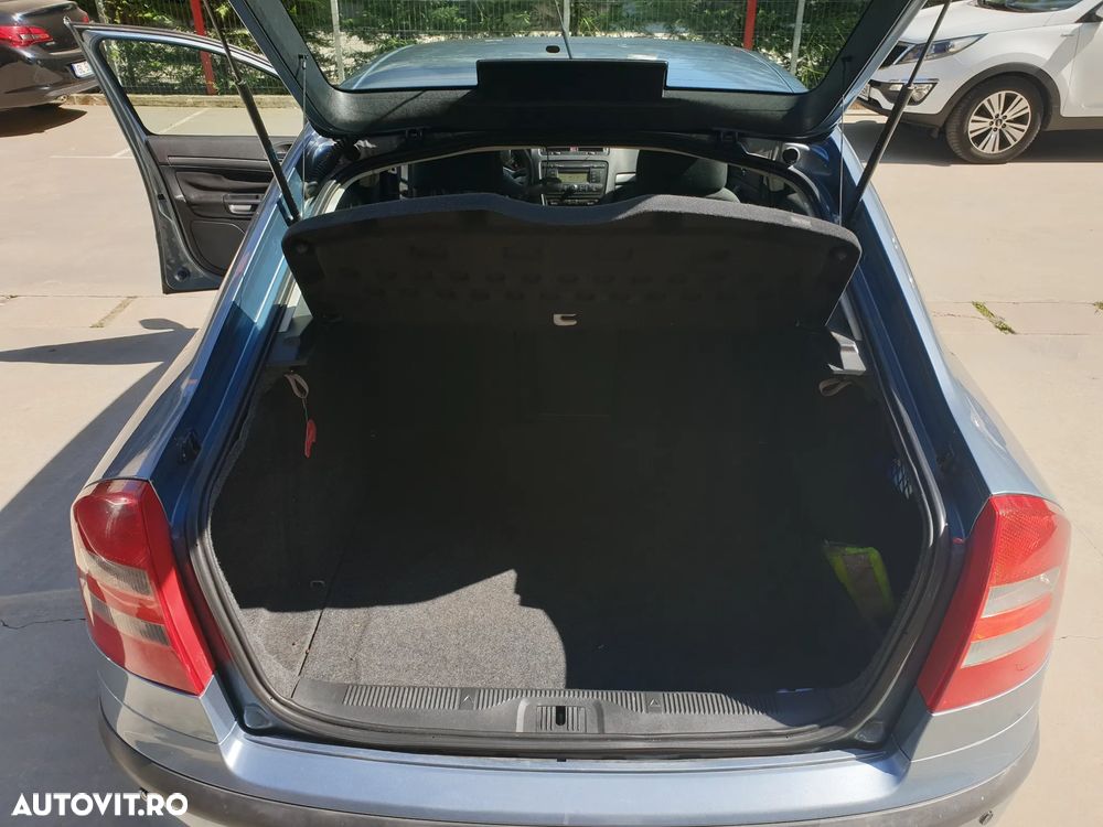 Skoda Octavia 1.9TDI Classic DSG - 13