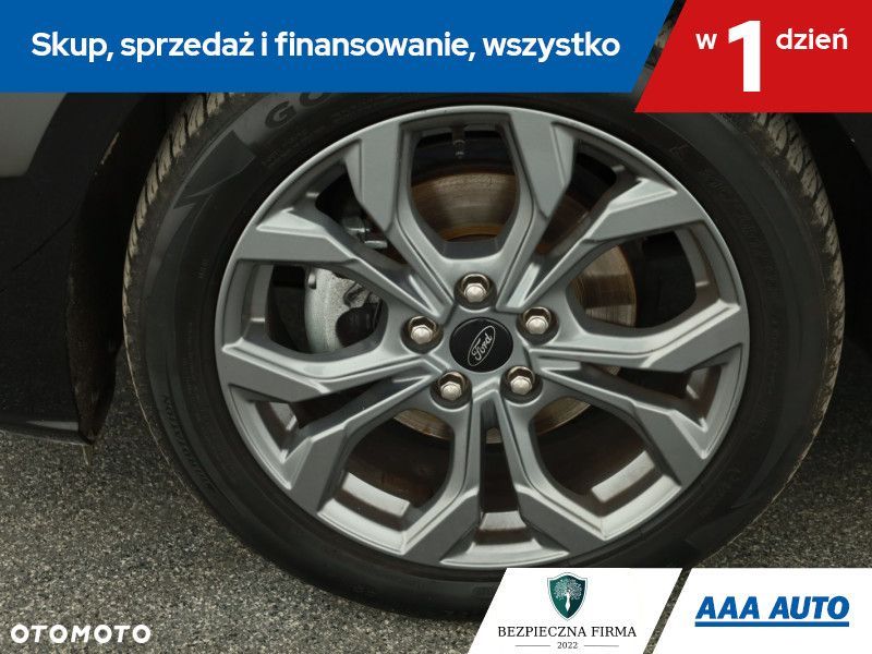 Ford Focus SW - 18