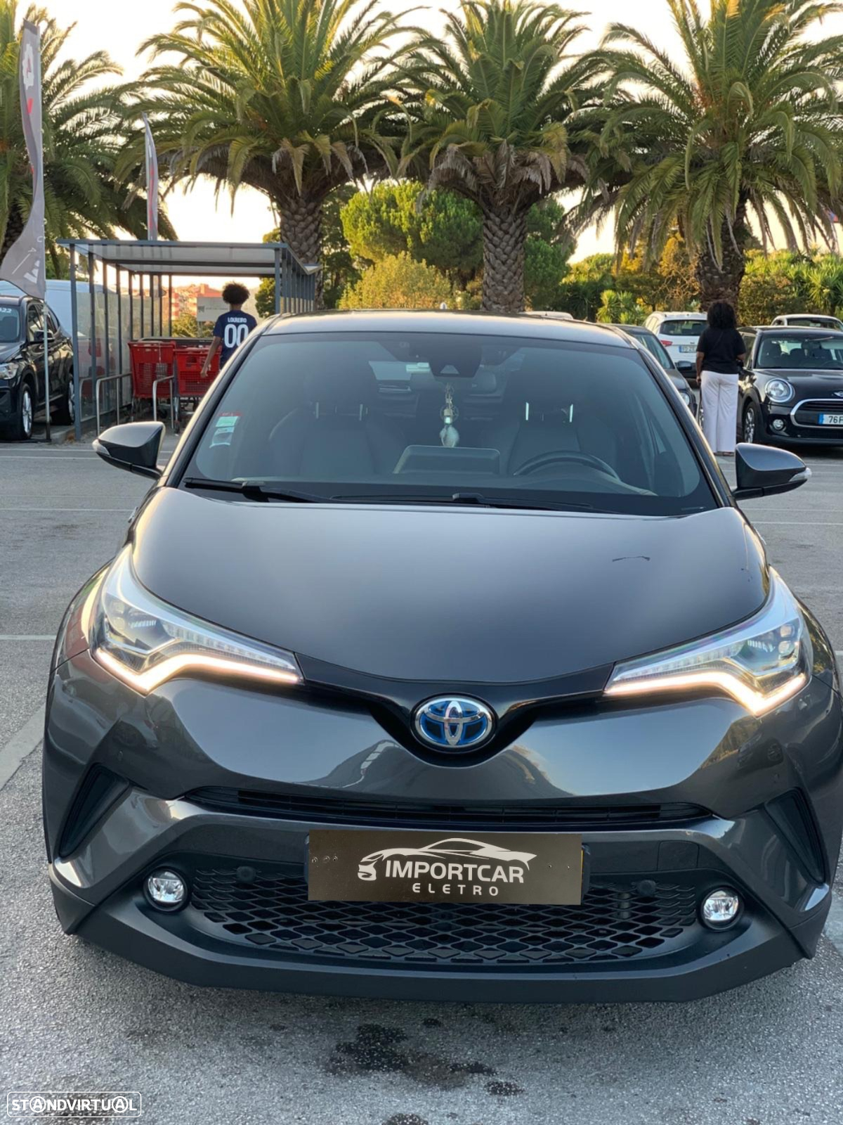 Toyota C-HR 1.8 HSD Exclusive+P.Luxury - 2