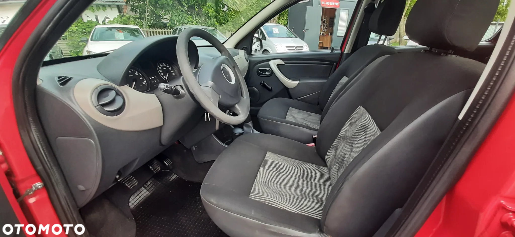 Dacia Sandero - 6