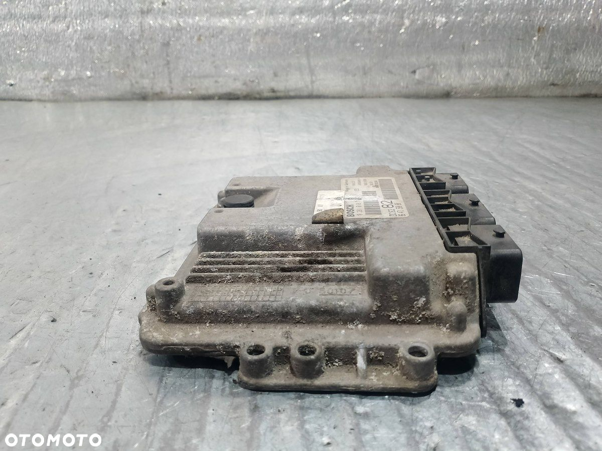 KOMPUTER, STEROWNIK PEUGEOT 206 LIFT 9647158080 1.4 HDI - 8