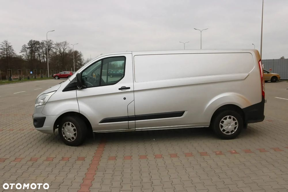 Ford TRANSIT CUSTOM - 4