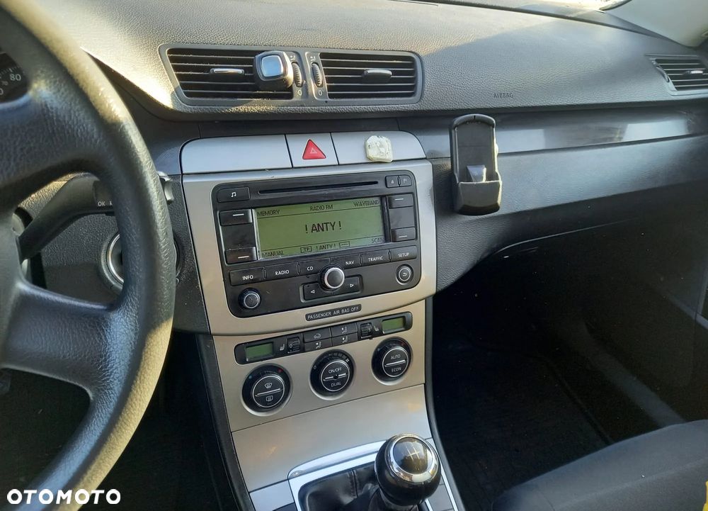 Volkswagen Passat 2.0 TDI Comfortline - 6