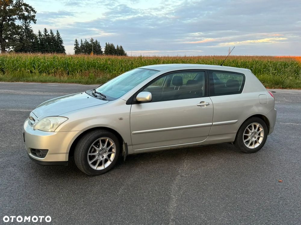 Toyota Corolla 1.6 VVT-i Sol - 2