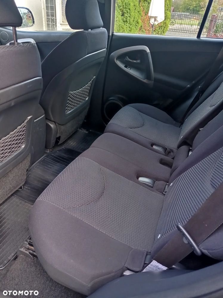Toyota RAV4 2.2 D-4D Premium - 12