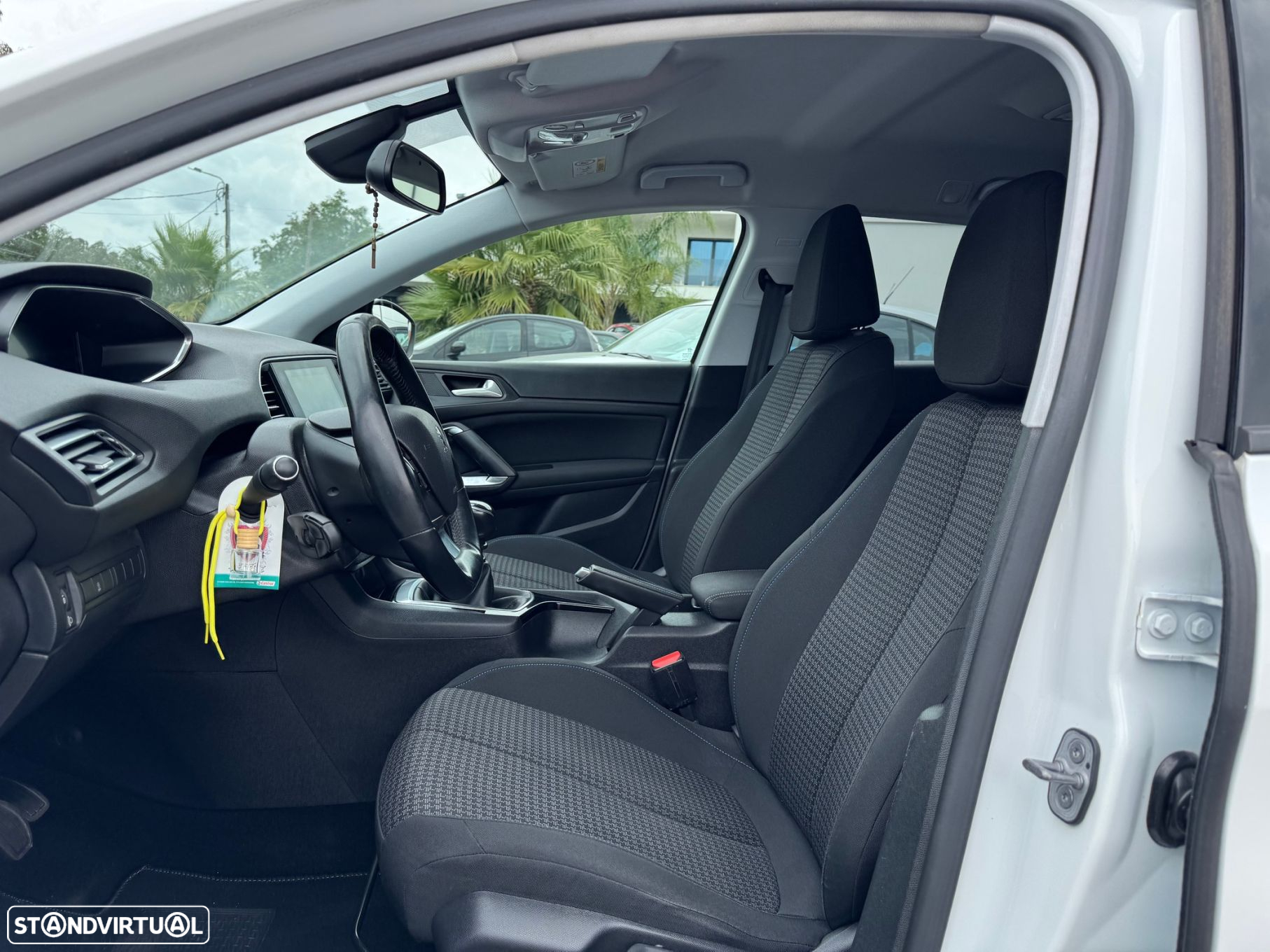 Peugeot 308 SW 1.5 BlueHDi Style - 24