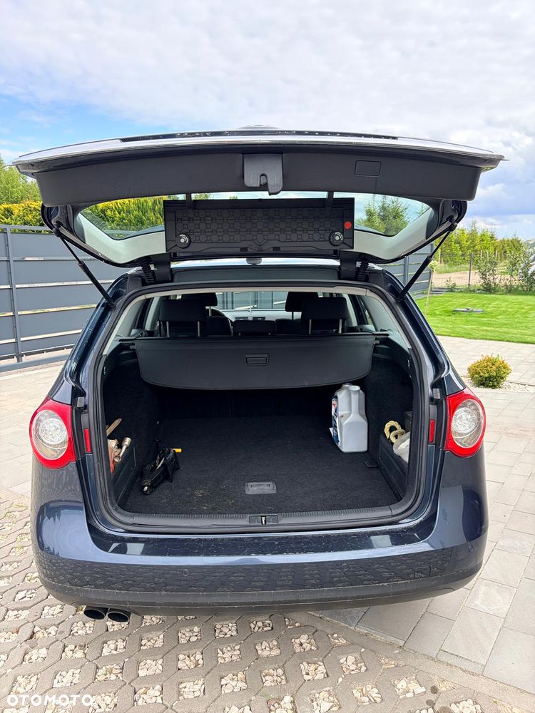 Volkswagen Passat 2.0 TDI DPF Highline - 15