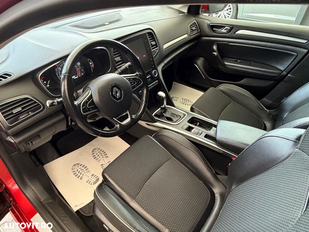 Renault Megane ENERGY dCi 110 EDC BOSE EDITION - 14