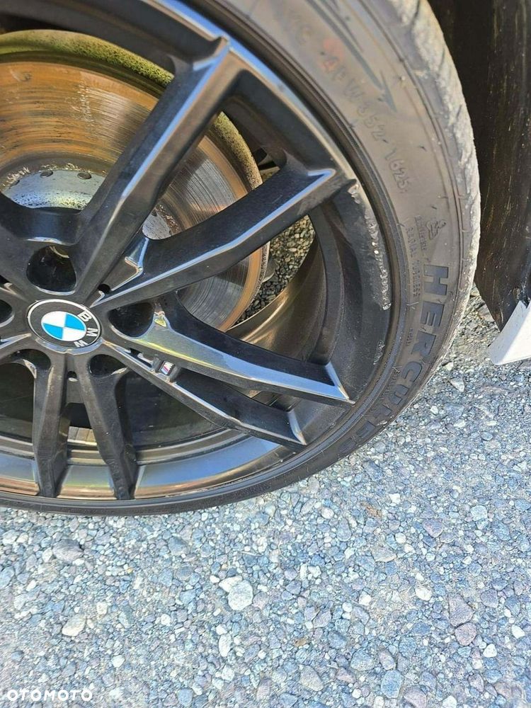 BMW Seria 3 330i xDrive M Sport - 14
