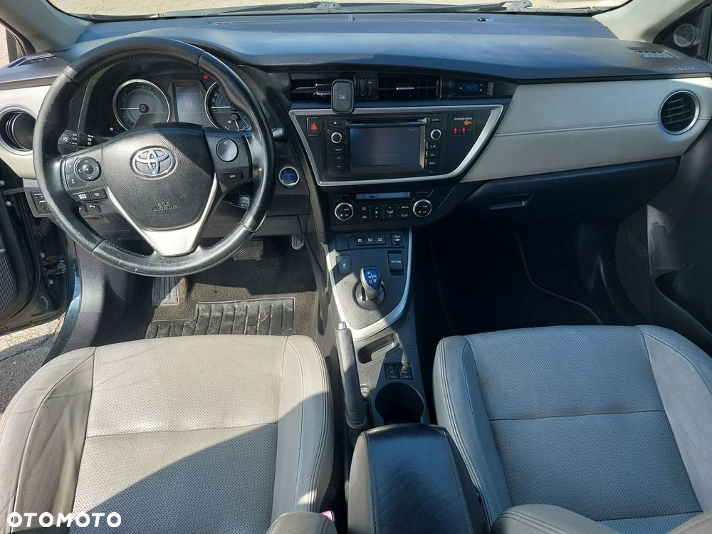 Toyota Auris - 17