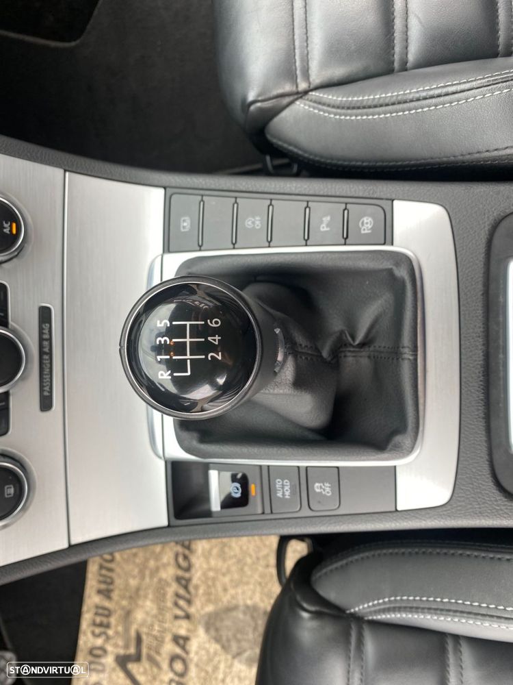 VW Passat CC 2.0 TDi BlueMotion - 27