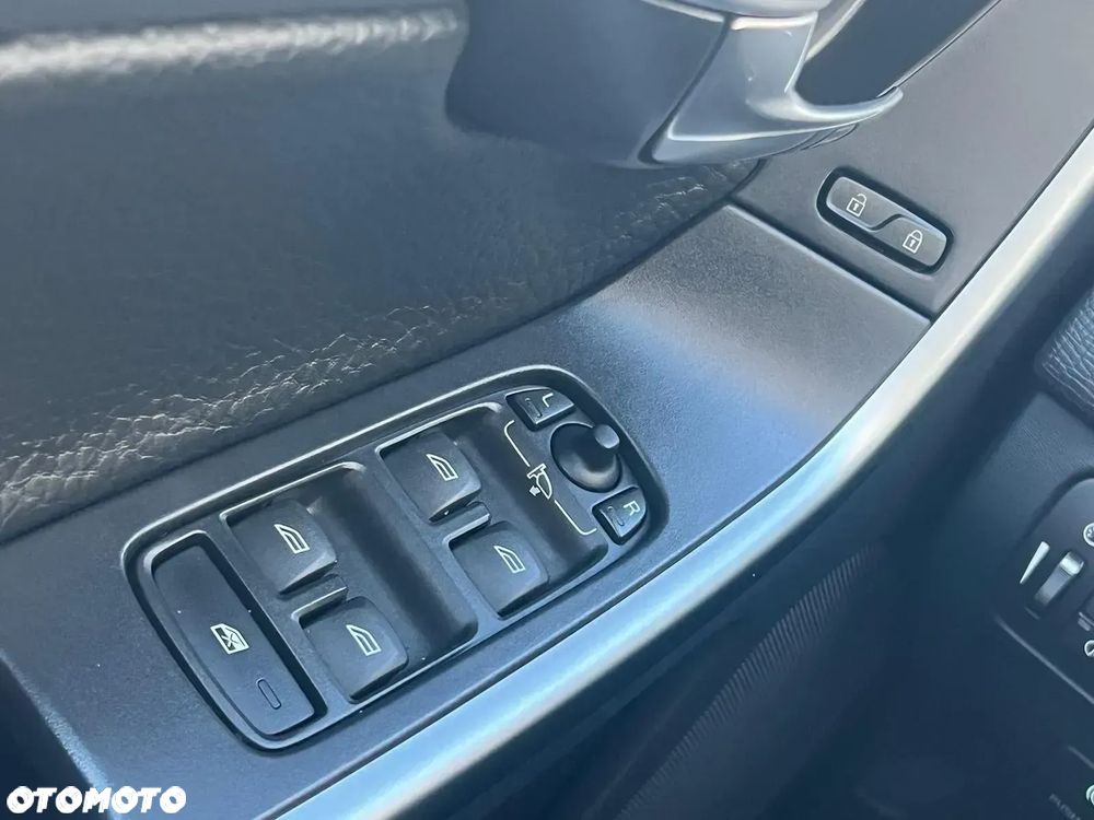 Volvo XC 60 T5 Powershift Summum - 20