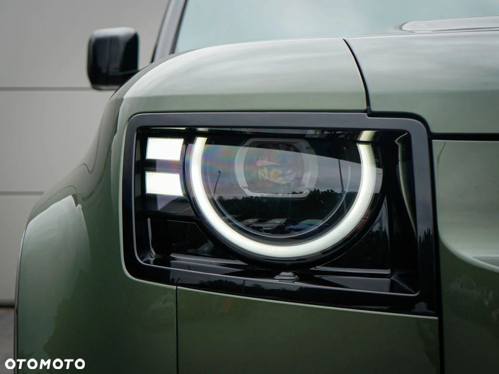 Land Rover Defender 3.0 D350 mHEV X-Dynamic SE - 4
