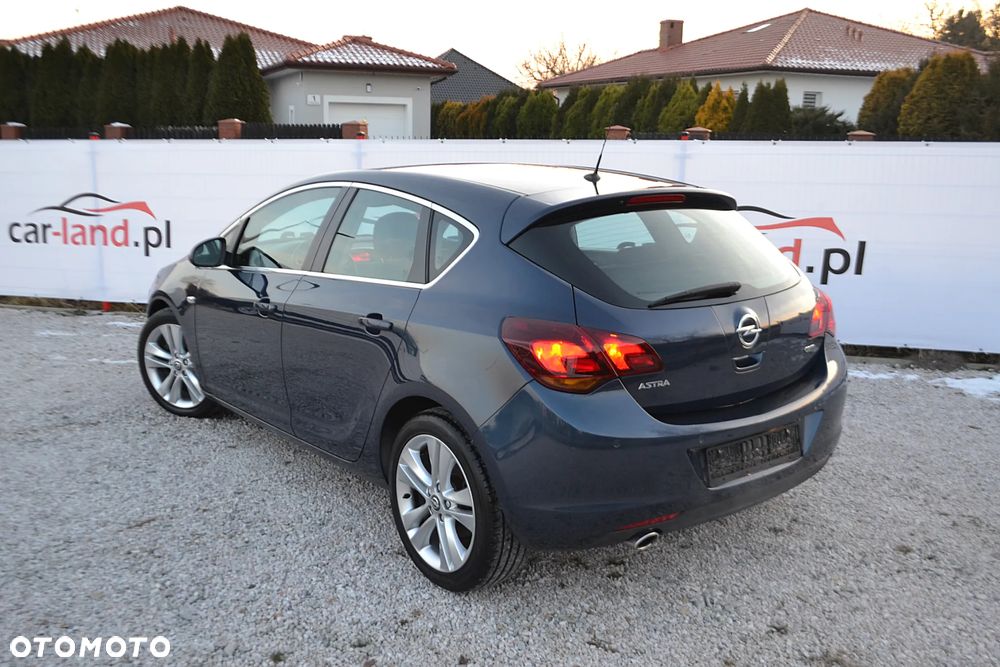 Opel Astra 2.0 CDTI DPF Automatik Innovation - 11
