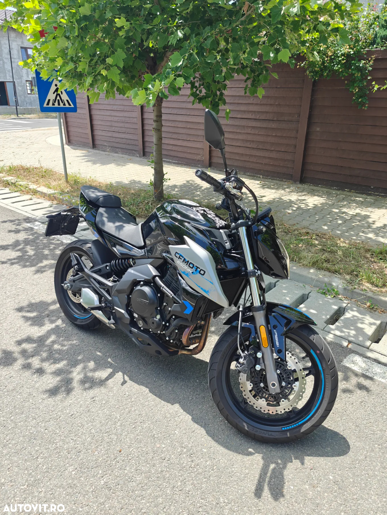 CF Moto 650NK ABS - 3