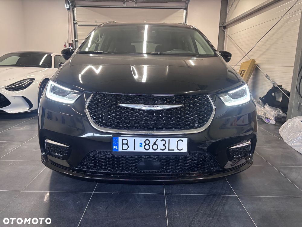 Chrysler Pacifica - 7