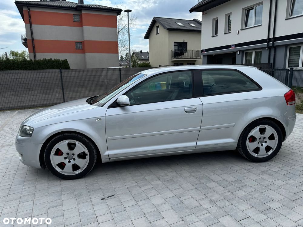 Audi A3 3-drzwiowe 1.6 Attraction - 4