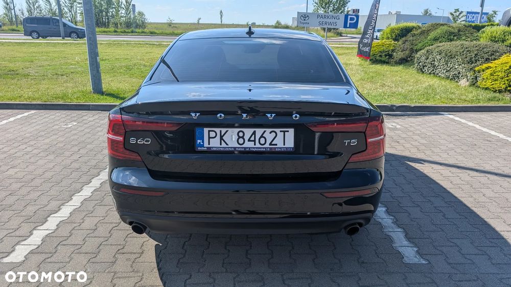 Volvo S60 T5 Momentum Pro - 13