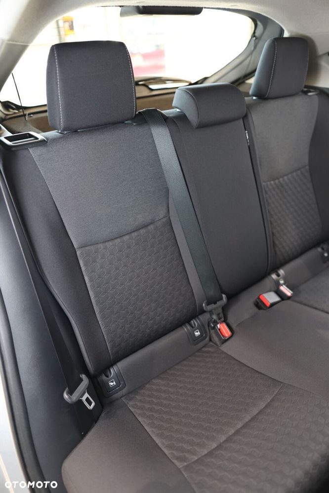Toyota Yaris - 16