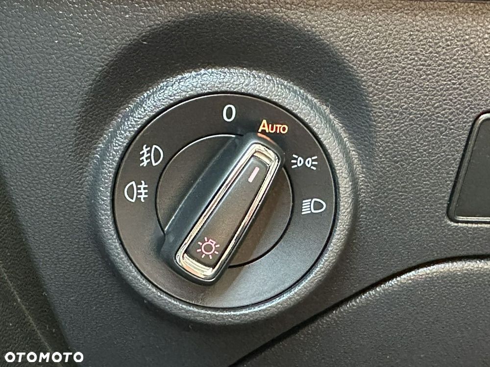 Seat Leon Sportstourer 2.0 TDI FR S&S DSG - 26