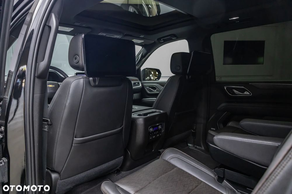 Chevrolet Suburban - 27