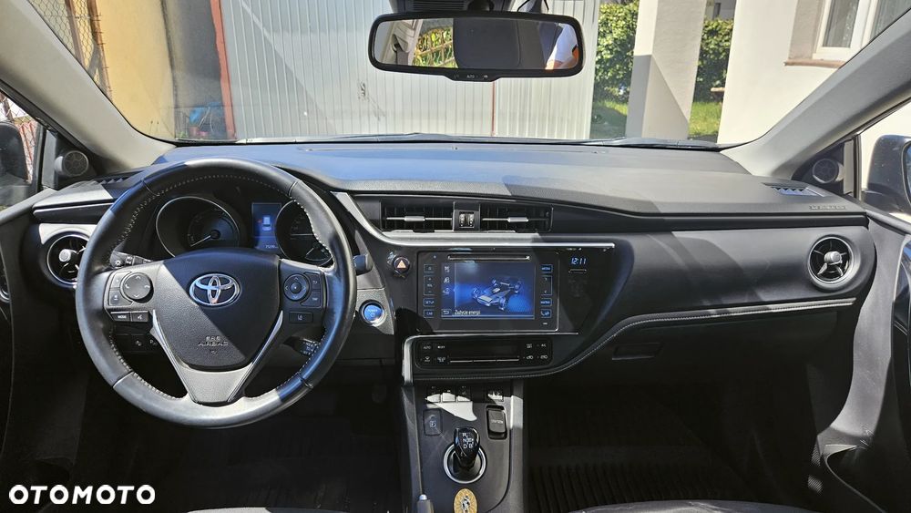 Toyota Auris Hybrid 135 Prestige - 16