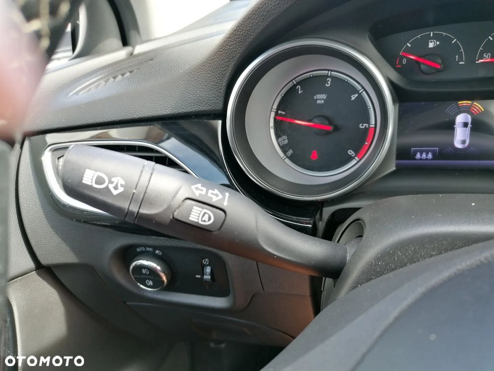 Opel Astra 1.6 CDTI Elite S&S - 30