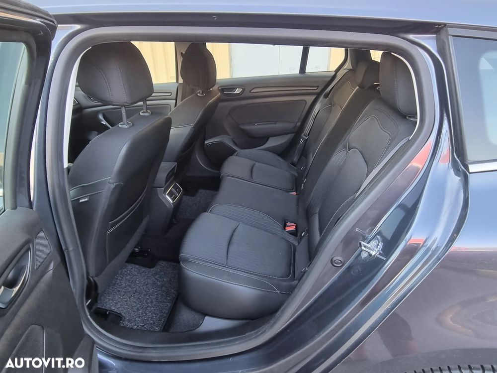 Renault Megane TCe 115 GPF LIMITED - 7