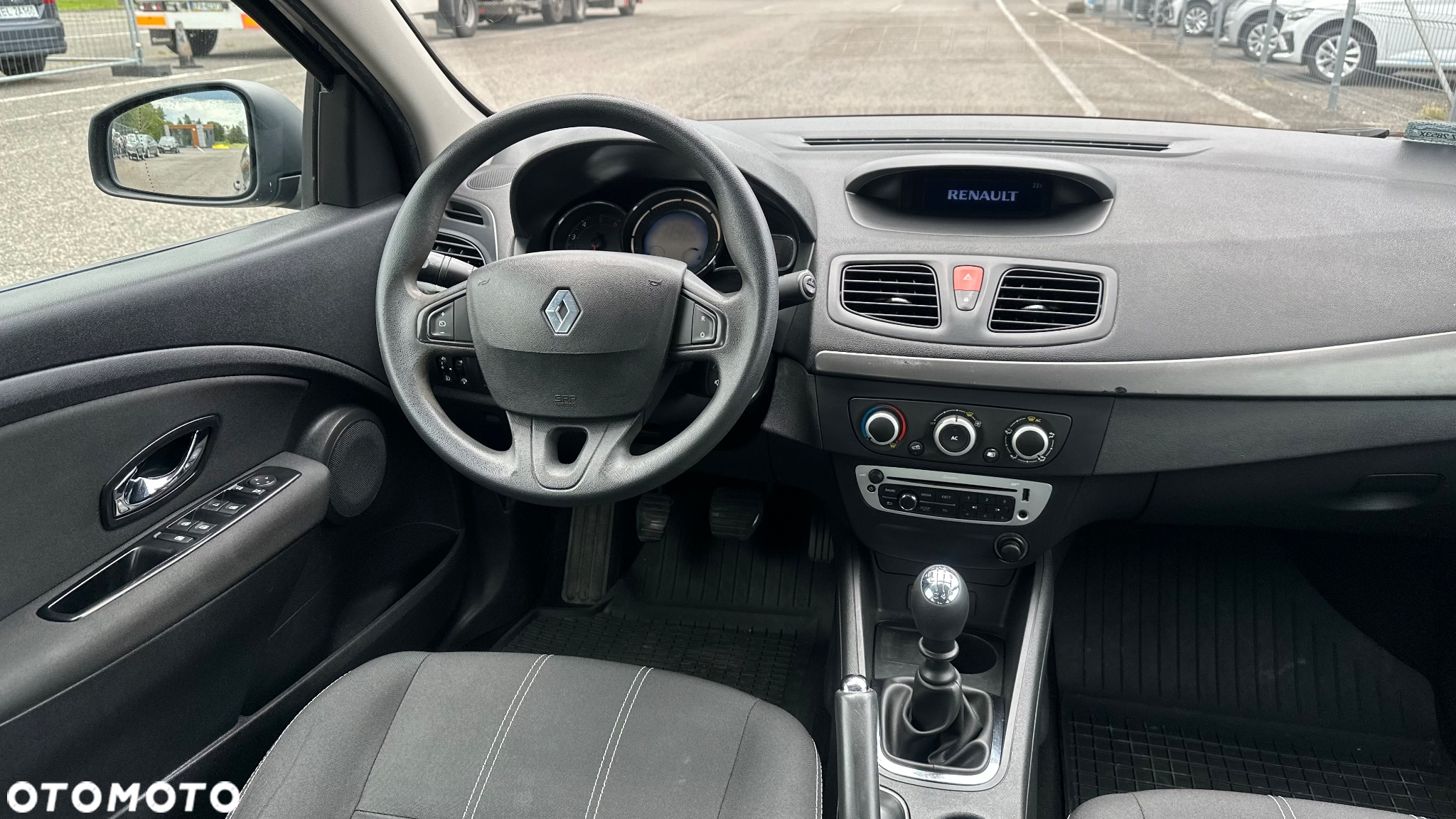 Renault Fluence 1.5 dCi Intens - 10